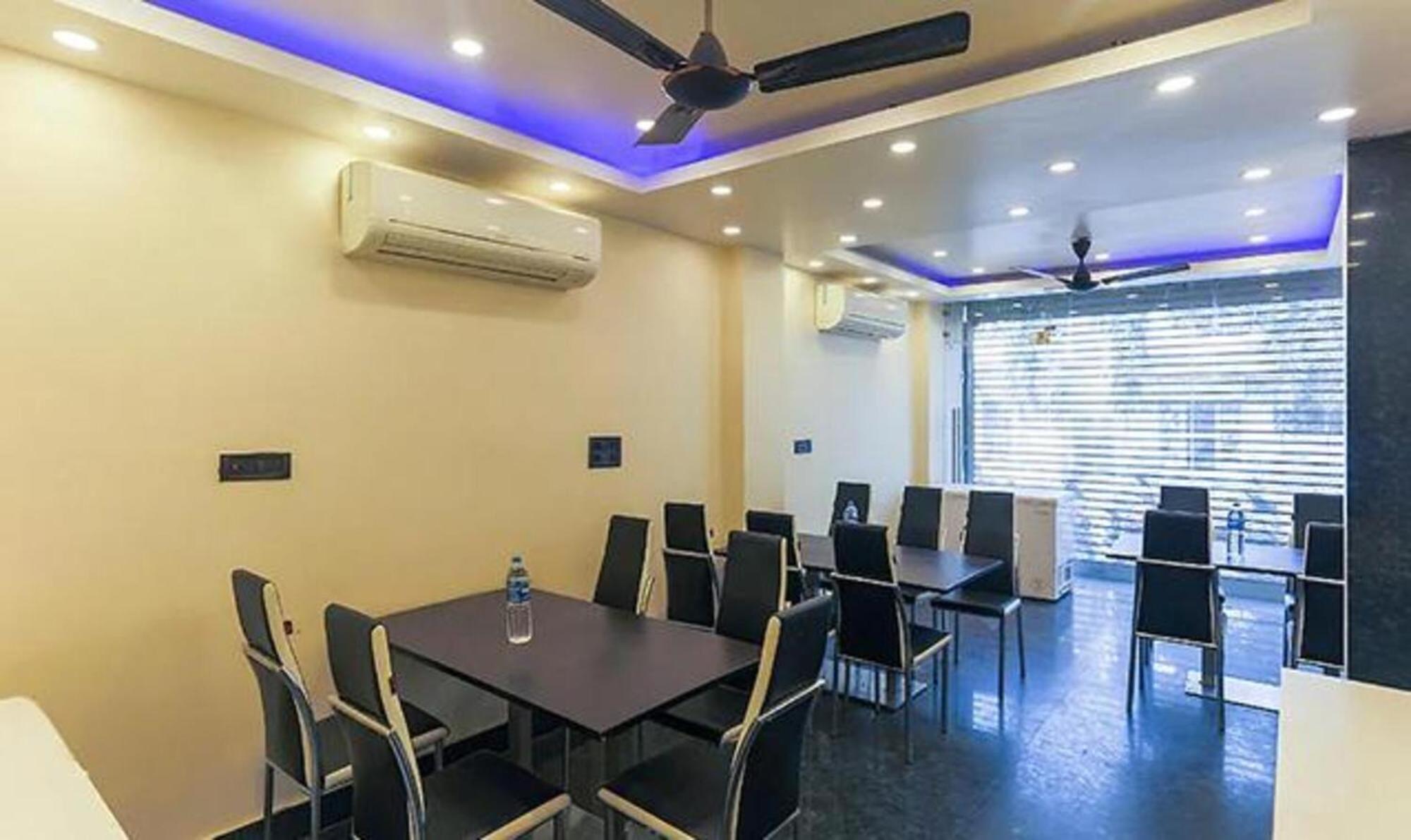 Fabhotel Aspiring Inn Jādabpur Kültér fotó