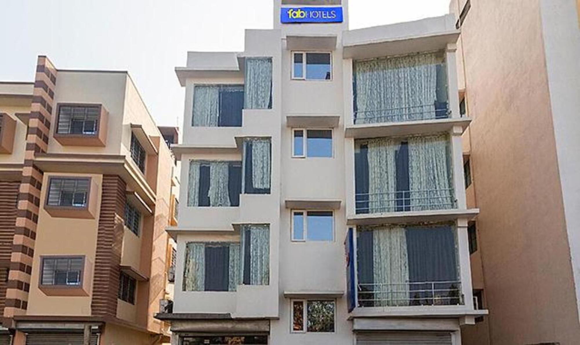 Fabhotel Aspiring Inn Jādabpur Kültér fotó
